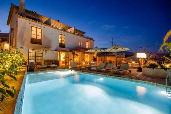 Hoteles boutique en el centro histórico de Alicante: encanto y exclusividad