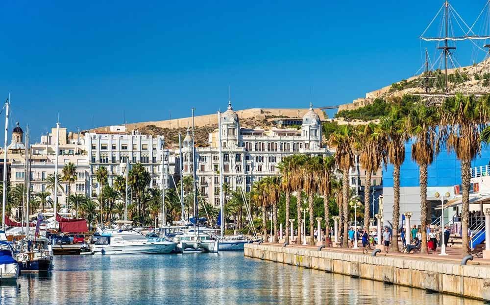 Los 10 lugares imprescindibles que visitar en Alicante